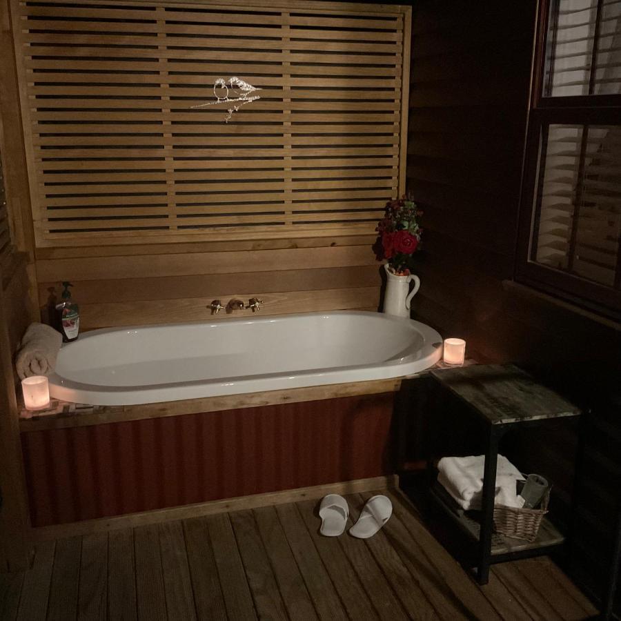 Real Romance Cottage 핸머스프링스 외부 사진